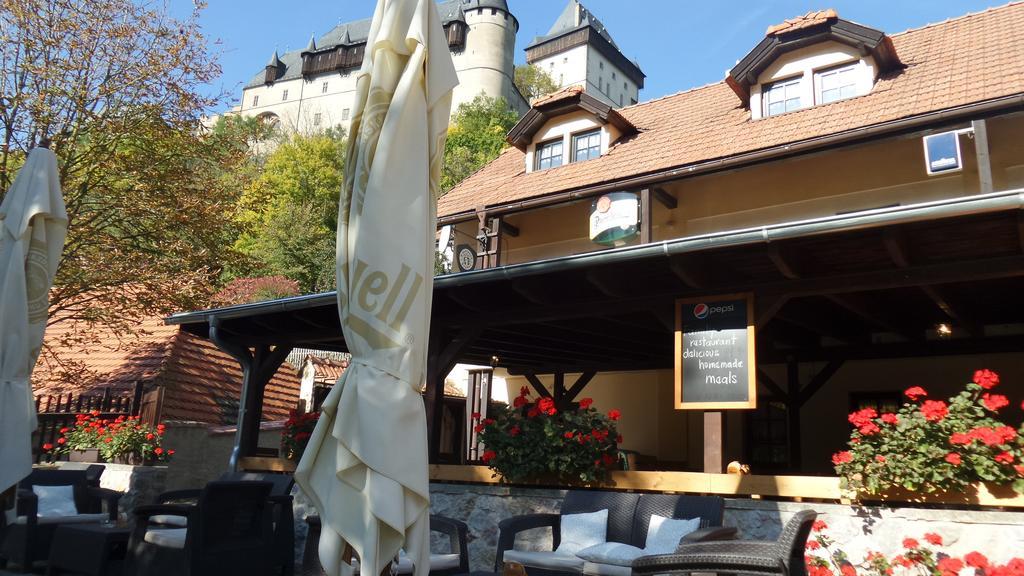 Hotel U Kralovny Dagmar à Karlštejn Extérieur photo
